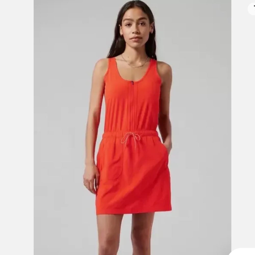 Size 10 Athleta Expedition Dress in vermillion.